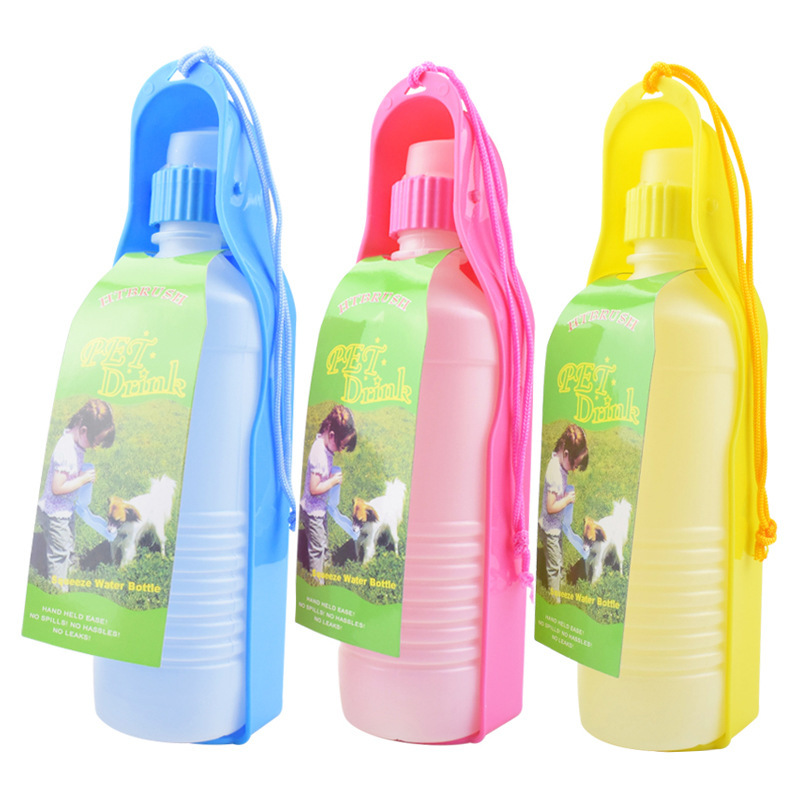 Botella de agua portátil de plástico para mascotas